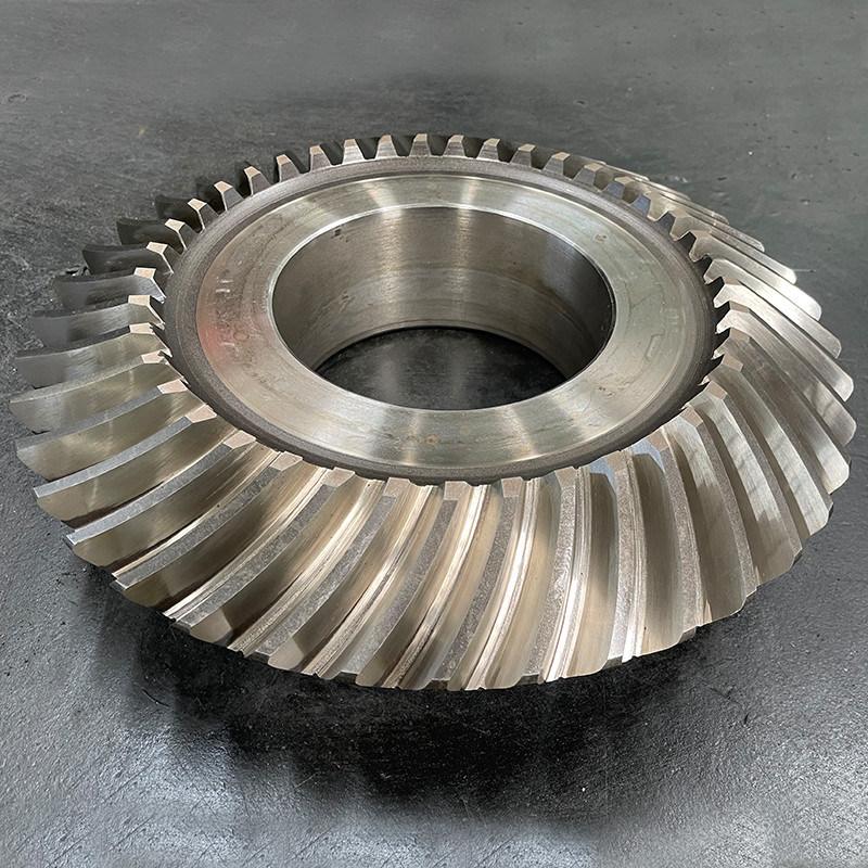 การปรับปรุงฟัน จํานวนและทิศทาง Spiral Bevel Gear สําหรับการใช้งานทอร์คสูง
